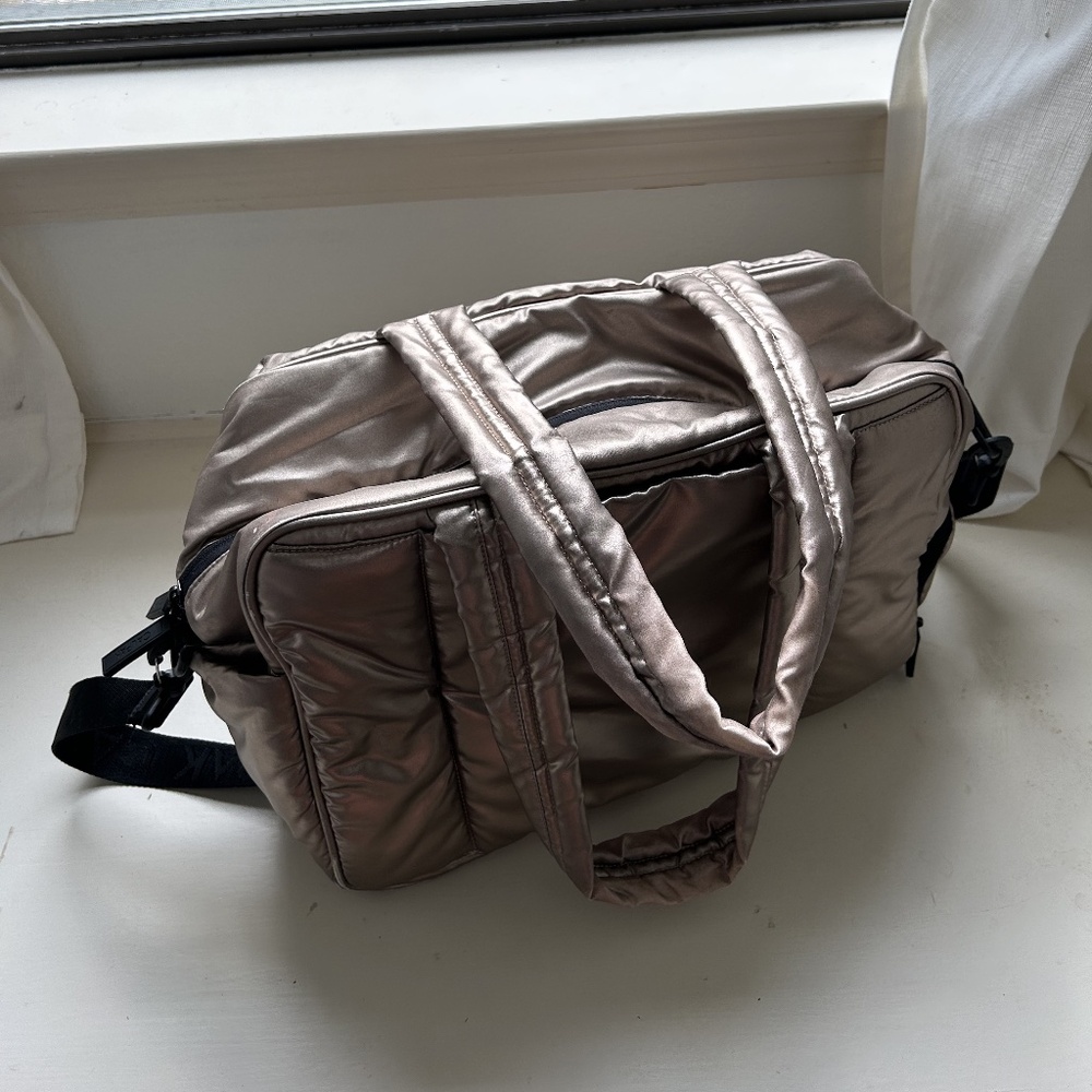 Luka Duffel in Metallic Gold